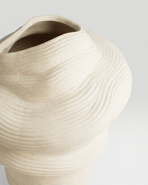 Matt ceramic vase, Luzz, cream